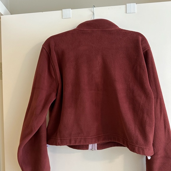 Aritzia TNA Polar Fleece zip-up sweater in Burgundy Size L - Picture 4 of 5